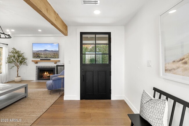 Building Photo - 7602 E Vía Del Reposo