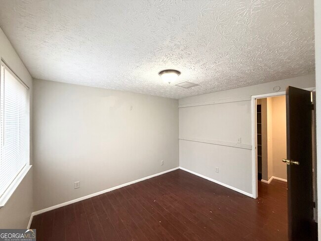 Building Photo - 4979 Stone Trace