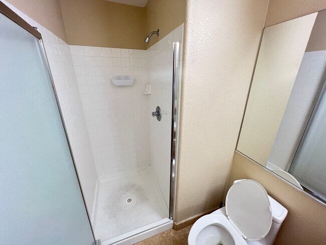Building Photo - **COMING SOON** UPGRADED 5BD/3.5BA SUMMERLIN HOME W/ POOL!