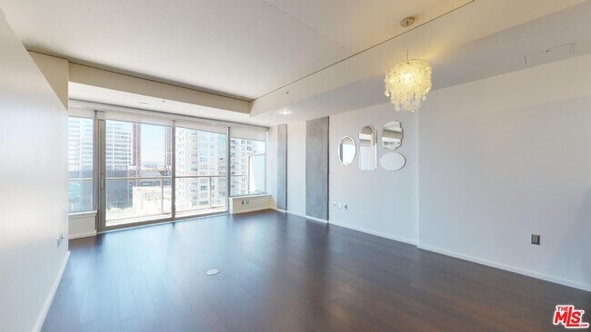 Building Photo - 1155 S Grand Ave