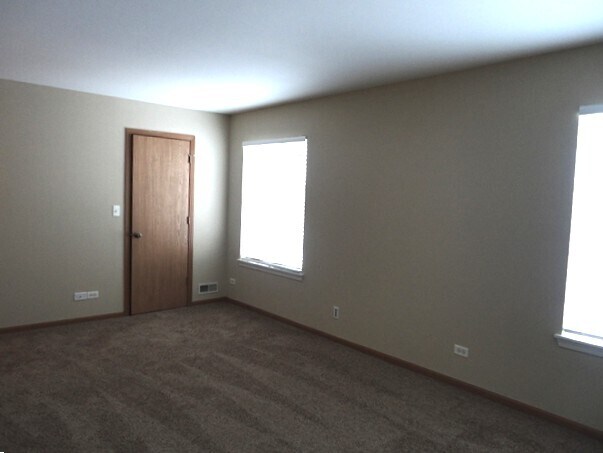 Building Photo - 2269 Jason Dr