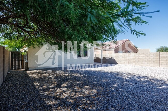 Building Photo - Beautiful Remodeled Home in Florence