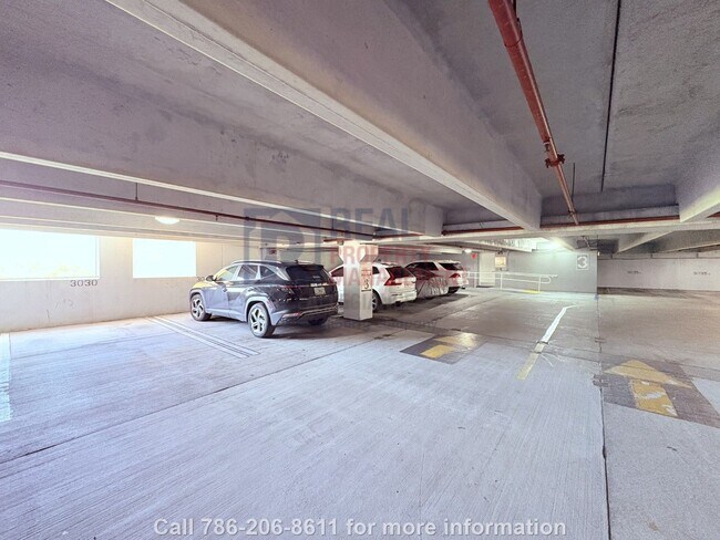 Building Photo - Modern 2BR/2BA Condo in Aventura – Furnish...