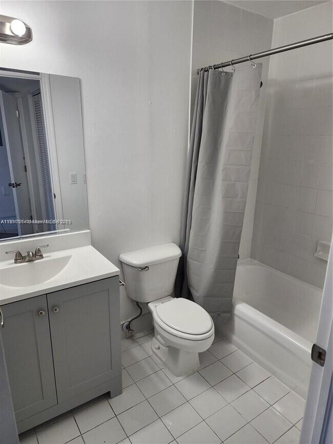 Building Photo - 6465 SW 130th Pl