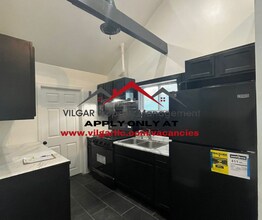 Building Photo - This cozy 3 bedroom, 1 bathroom home is priced to lease fast!