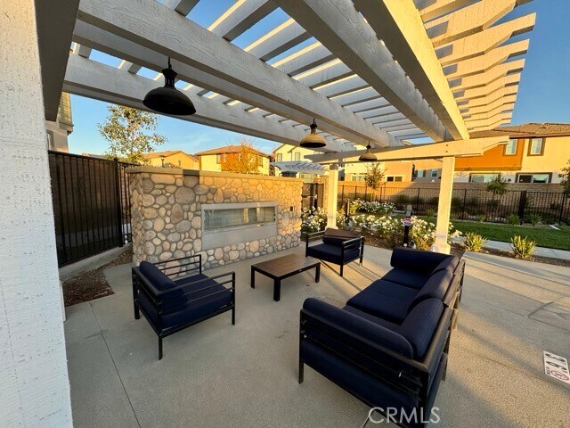 Building Photo - 30045 Sunset Pier Dr