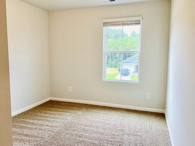 Building Photo - 793 Conductor Ct