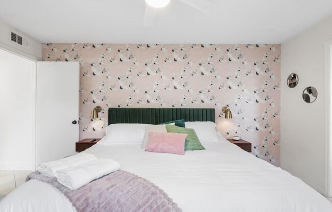 Building Photo - 3351 NW 67th St