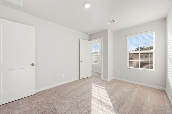 Building Photo - 302 Brazen Forest Trl