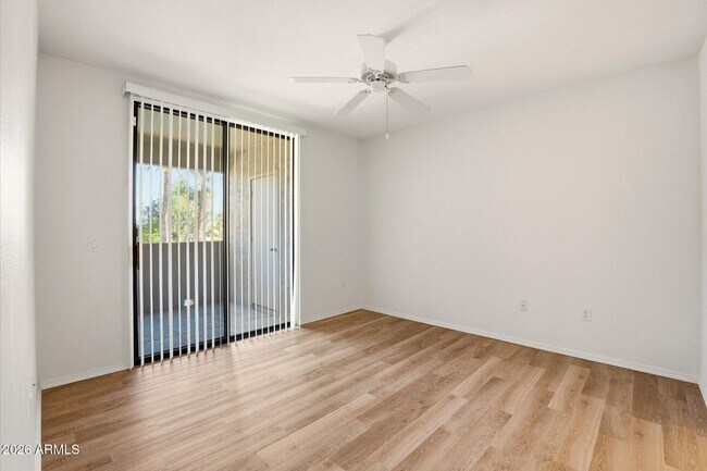 Building Photo - 4925 E Desert Cove Ave