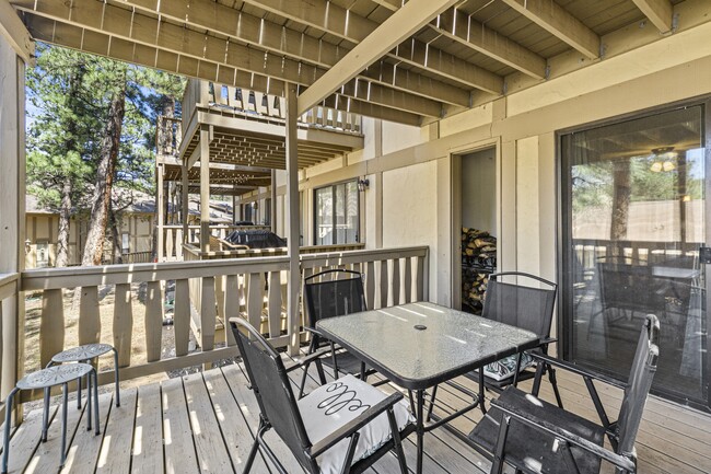 Building Photo - 214 Metz Dr