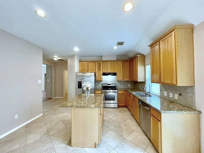 Building Photo - 4714 Plantation Colony Dr