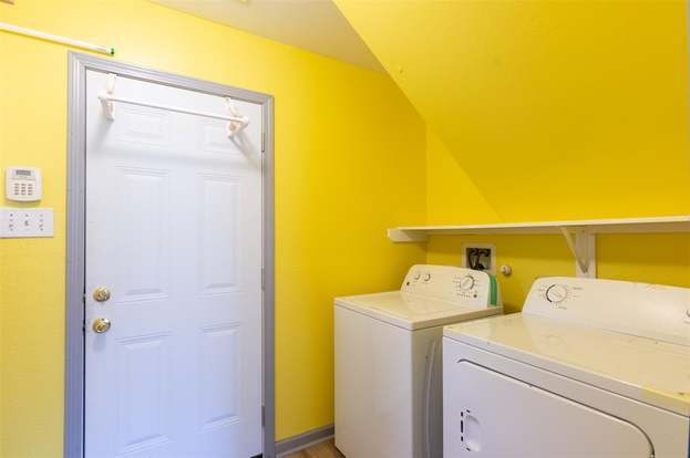 Building Photo - 17523 Poplar Canyon Ln