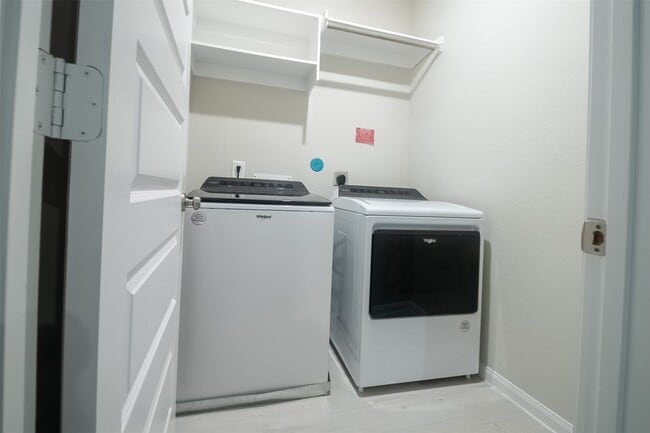 Building Photo - 1523 Parkland Oak Dr