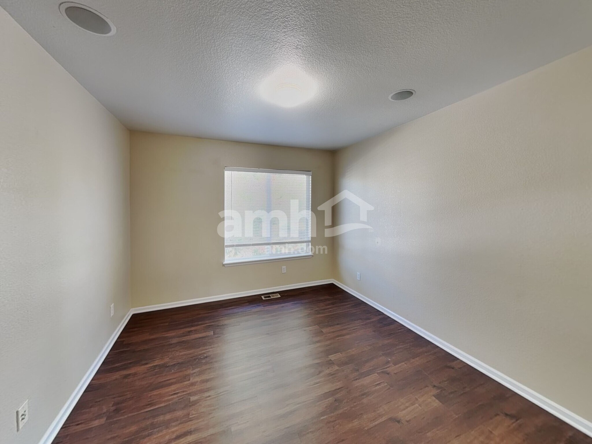 Building Photo - 18763 E 51st Ave