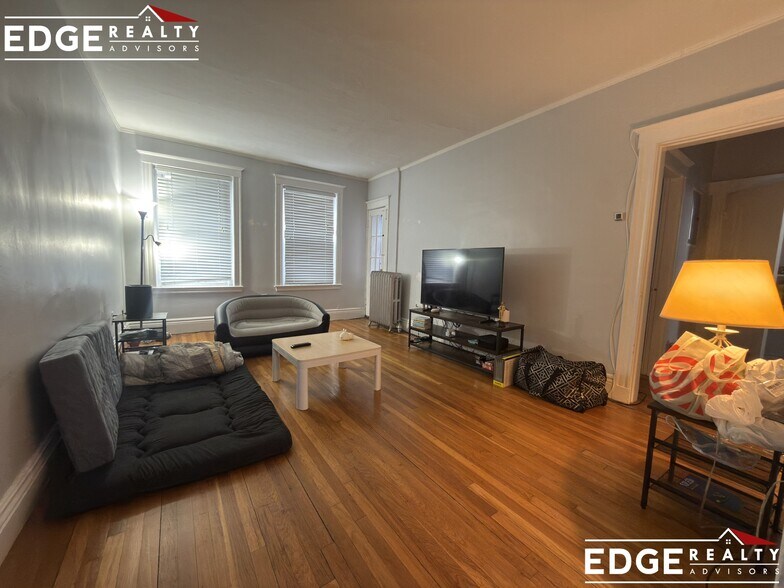 Building Photo - 1746 Commonwealth Ave