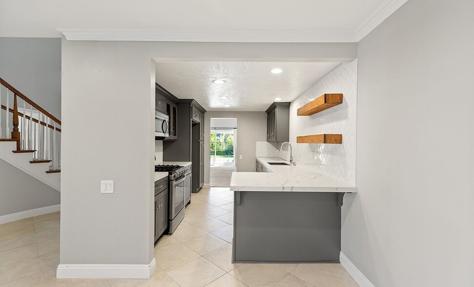 Building Photo - 3922 Ravenswood Dr