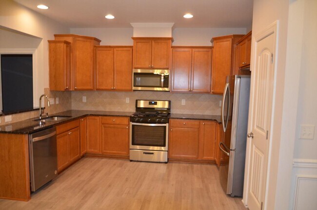Building Photo - 241 Daymire Glen Ln