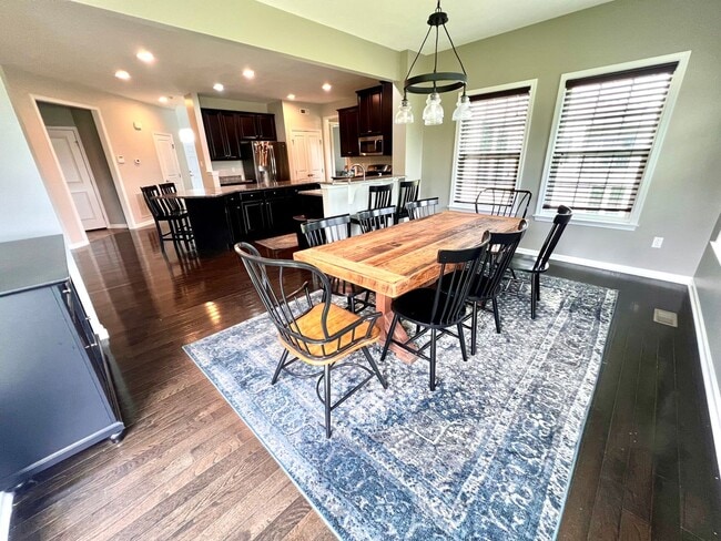 Building Photo - 3006 Farm View Dr