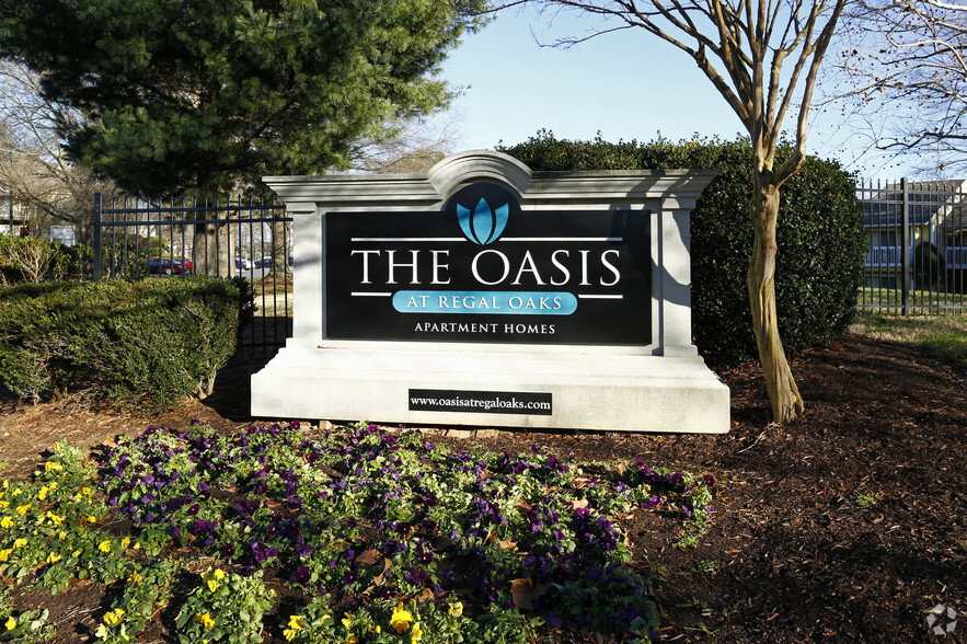 The Oasis at Regal Oaks Apartments - The Oasis At Regal Oaks