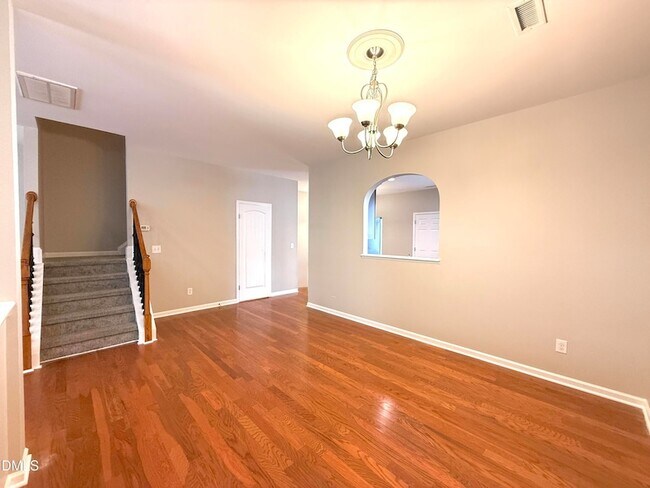 Building Photo - 514 Dragby Ln