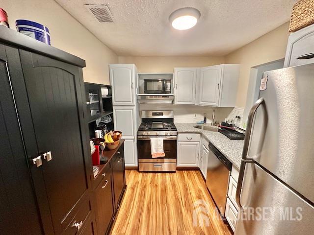 Building Photo - 211 Sunshine Ct