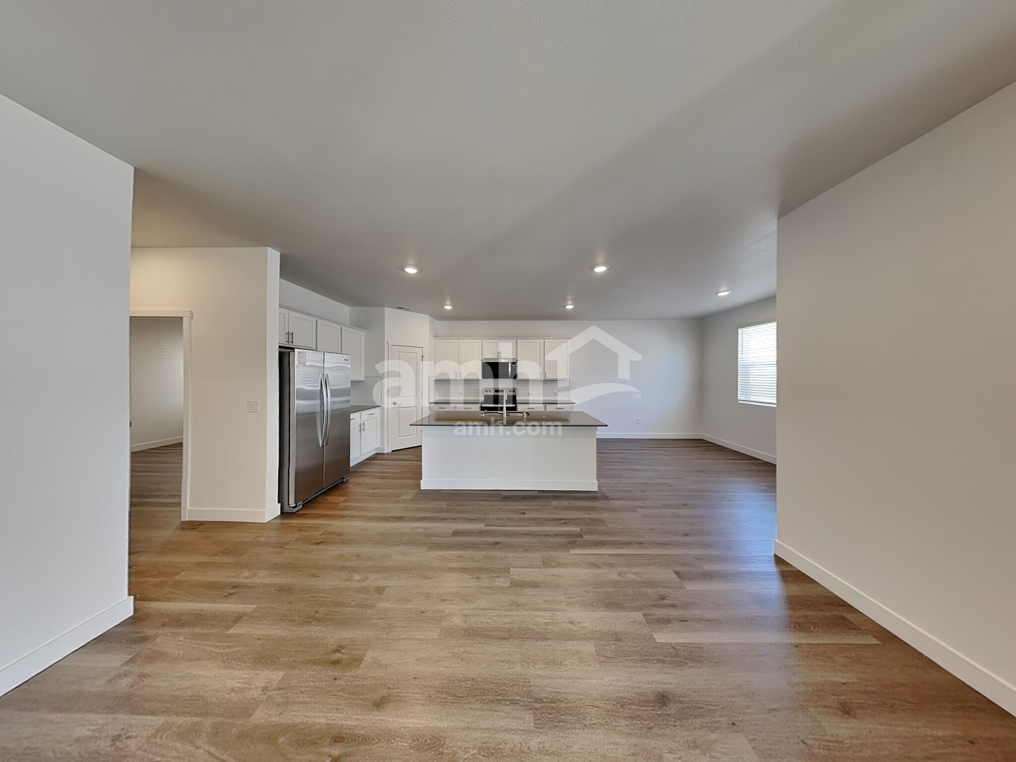 Building Photo - 4727 85th Dr NE