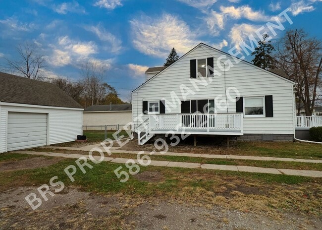 Building Photo - 3 Bed house