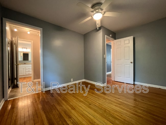 Building Photo - 8918 Birch St