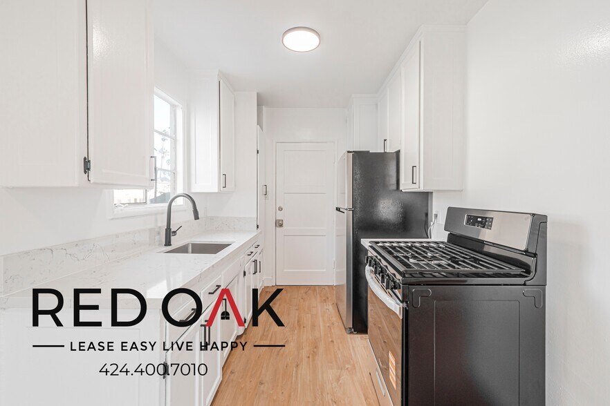 Building Photo - 1024 Menlo Ave