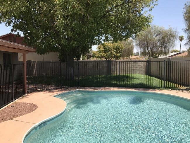 Building Photo - Tempe 3 Bed, 2 Bath - Pool and Single Story