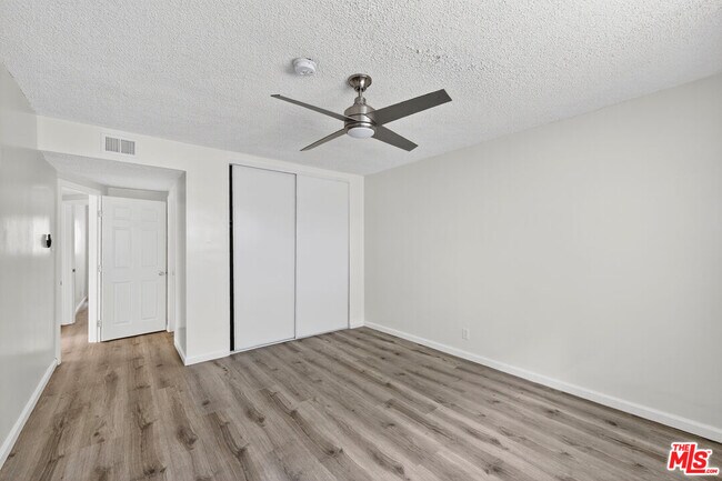 Building Photo - 425 W Regent St