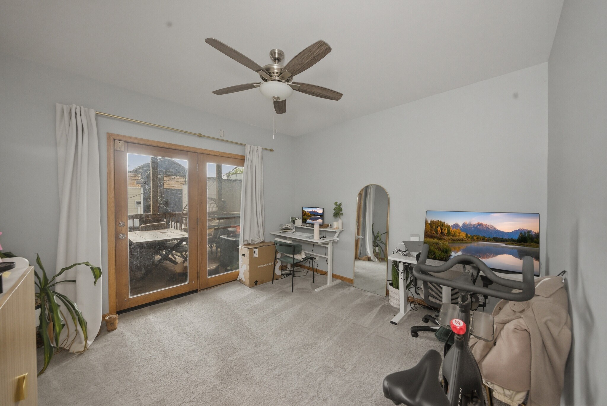 Building Photo - 2035 W Huron St