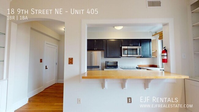 Building Photo - 18 9th St NE