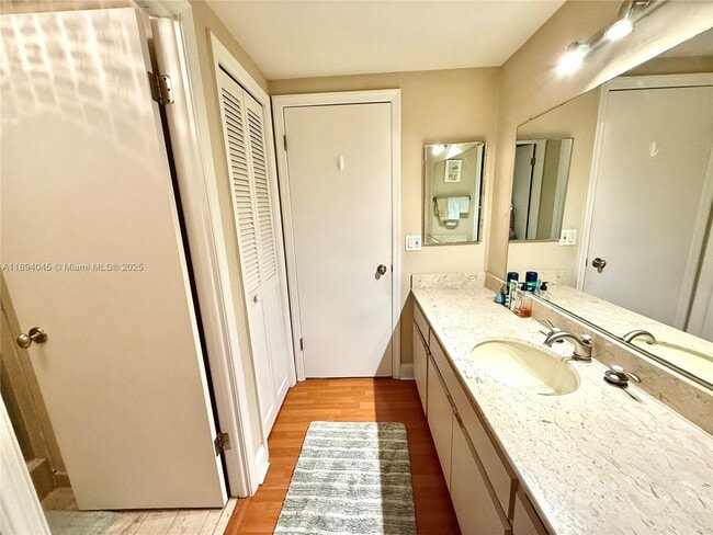 Building Photo - 1800 NE 114th St