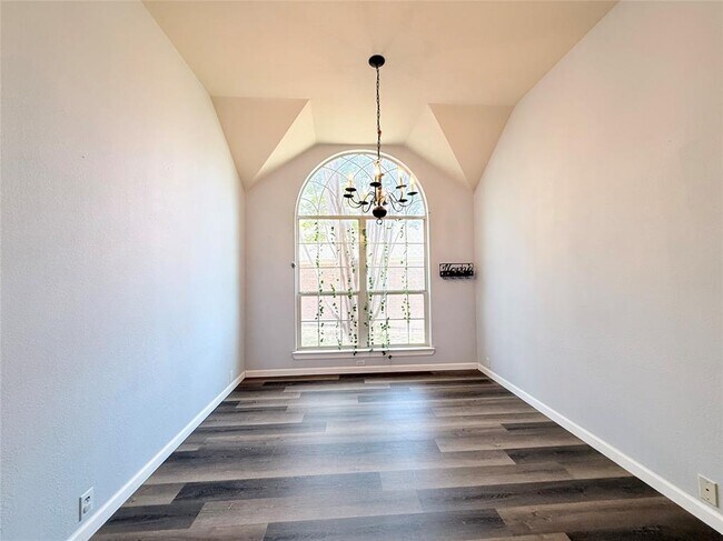 Building Photo - 312 Middle Ground Cove