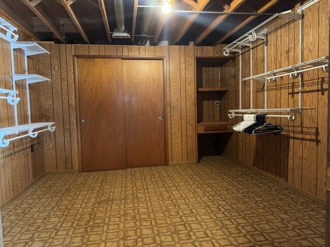 Building Photo - 580 N State St