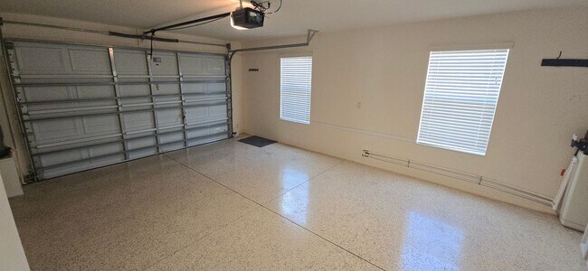 Building Photo - Charming 2-Bed, 2-Bath Home in The Village of Collier!