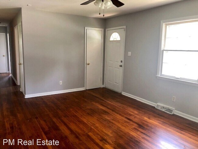 Building Photo - 3 br, 1.5 bath House - 1104 Amity Drive