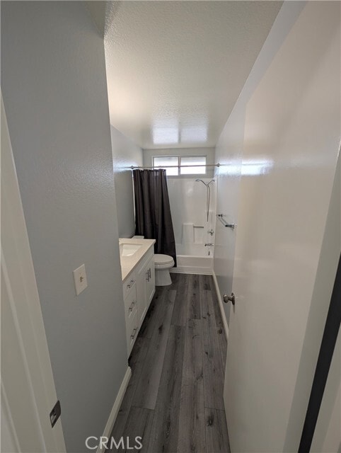 Building Photo - 527 E Colorado Blvd