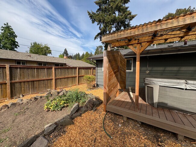 Building Photo - 3230 Onyx St