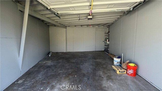 Building Photo - 624 Maertin Ln