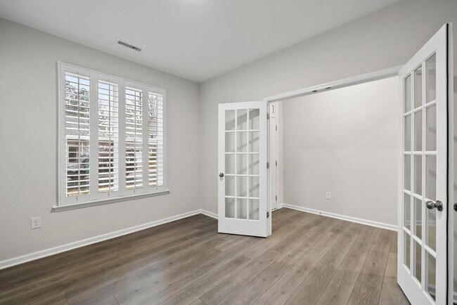 Building Photo - 2116 Curry Mdw Wy
