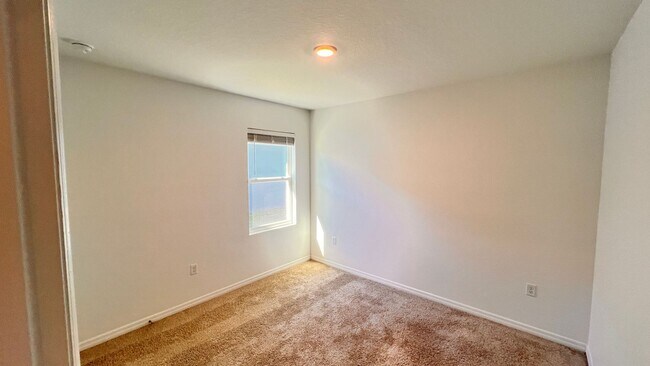 Building Photo - Spacious 3 Bedroom / 2 Bathroom Home in Mt Dora’s Timberwalk Community – AVAILABLE NOW!