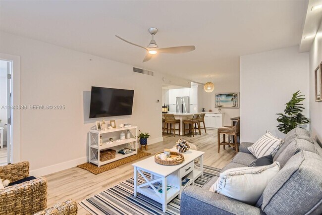 Building Photo - 2501 S Ocean Dr