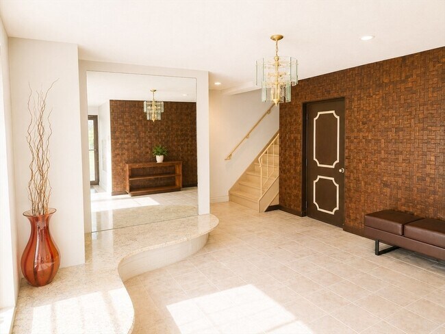 Building Photo - 405 Langley Rd