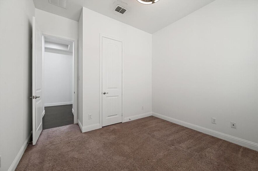 Building Photo - 13187 Bellingham Dr