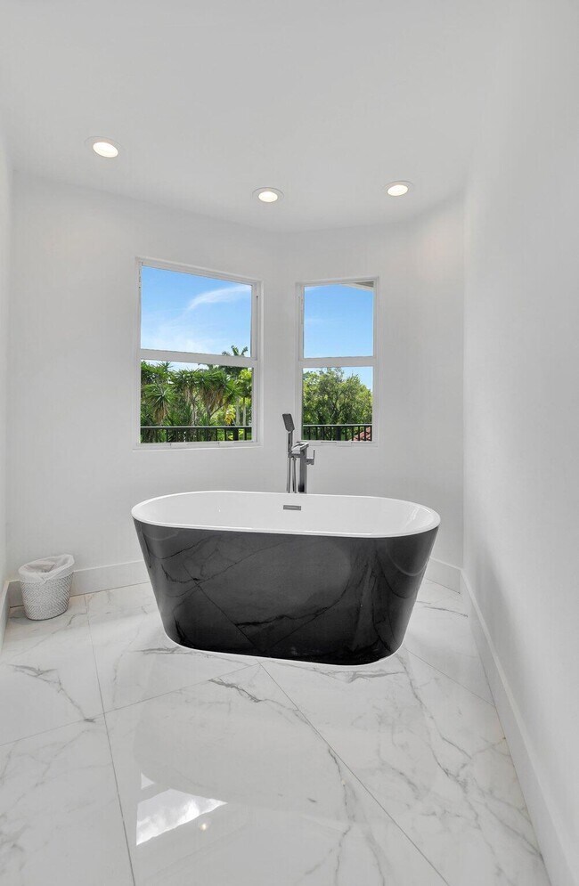 Building Photo - 7477 Campo Florido