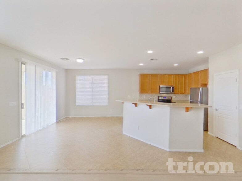 Building Photo - 6624 S 45th Glen