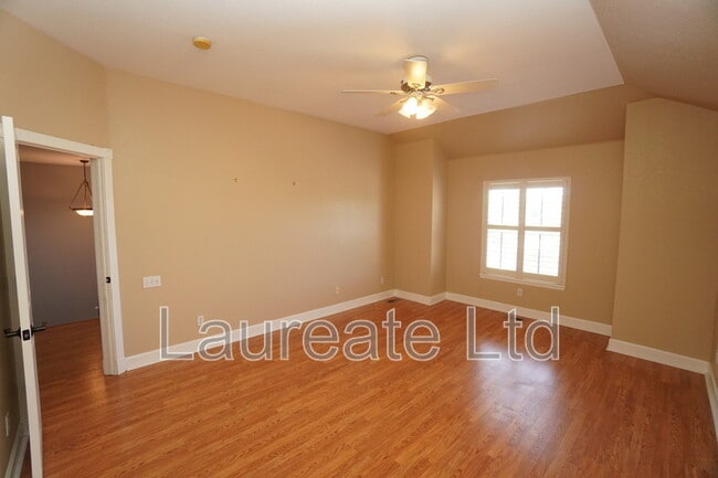 Building Photo - 9013 Old Tom Morris Cir